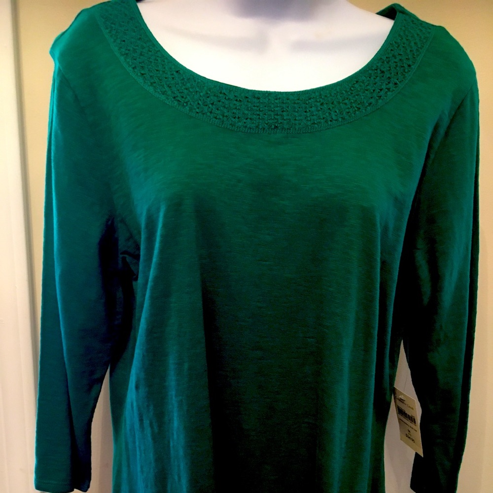 COLDWATER CREEK  EMBROIDERED Tee NWT